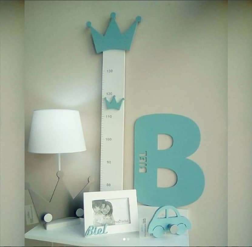 Espejos infantiles personalizados con formas troqueladas y colores bonitos.